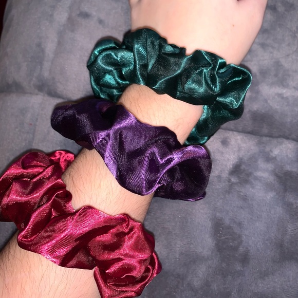 3 set scrunchies - Picture 3 of 7